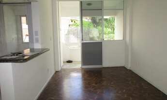 Imagem 3: Seu Novo Lar no Coração do Candeal: Apartamento Aconchegante por Apenas R$210.000 - Não Pe