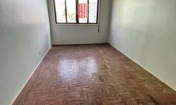 Imagem 3: BENTOALVES.com.br aluga apto c/ 02 dorm., peças amplas, no Centro - Caxias do Sul - RS