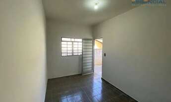 Imagem 7: Casa com 2 dormitórios para alugar, 70 m² por R$ 1.100,00/mês - Vila Antártica - Botucatu