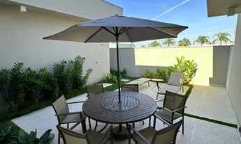 Imagem 2: Casa de condomínio térrea para venda tem 250 metros quadrados com 3 quartos