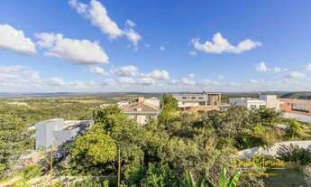 Imagem 7: Casa com 4 quartos, sendo 3 suítes em 590 m² em um espaçoso terreno de 1.000 m²