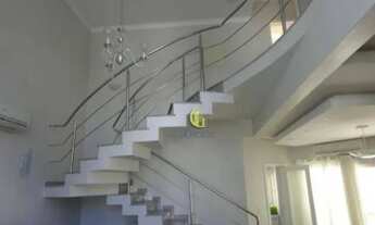 Imagem 5: EXCELENTE CASA Casa com 3 dormitórios