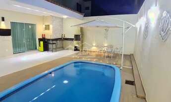 Imagem 2: Casa de condomínio para venda possui 156 metros quadrados com 4 quartos