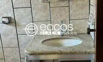 Imagem 6: Casa para aluguel, 3 quartos, 2 suítes, 2 vagas, Jardim Regina - ARAGUARI/MG