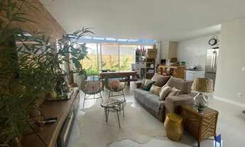 Imagem 2: Casa em Condomínio para Venda em Balneário Camboriú, São Judas Tadeu, 3 dormitórios, 2 suí