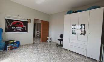 Imagem 4: Casa para venda possui 300 metros quadrados com 5 quartos em Lourival Parente - Teresina