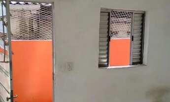 Imagem 2: Casa 1 comido com banheiro