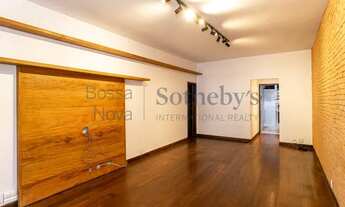 Imagem 4: Apartamento em rua tranquila e arborizada de Ipanema