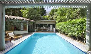 Imagem 3: Casa integrada ao verde próxima do Centro Histórico de Trancoso