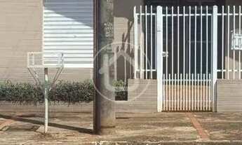 Imagem: OPORTUNIDADE CASA COM PONTO COMERCIAL