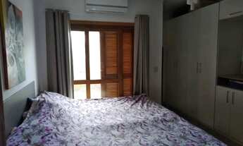 Imagem 4: Casa em Rua Antônio Carlos Ribeiro - Guarujá - Porto Alegre/RS