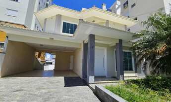 Imagem: Casa à venda no bairro Pagani em Palhoça/SC