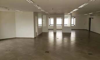 Imagem 4: Comercial de 180 metros com vista pro parque