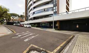 Imagem 6: Luxo e exclusividade no bairro Cabral em Curitiba. PR