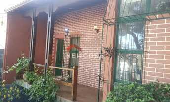 Imagem: Casa em Rua Santos - Jardim América - Belo