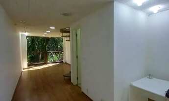 Imagem 2: Oportunidade Única! Loja com Mezanino Reformada e Localização Privilegiada!