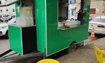 Imagem 4: VENDO ESTE TRAILER COMPLETO NA VENIDA BEIRA MAR AO O LADO DA IGREJA DA PENHA RIBEIRA