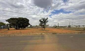 Imagem: VENDO TERRENO LOTE COM 774,73 FRENTE PISTA