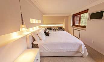 Imagem 6: GRAMADO - Cobertura - Bavária