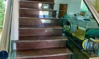 Imagem 7: Casa Alto Padrão para a venda no Vale dos Cristais com 299m² e 5 quartos em Macaé RJ