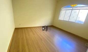 Imagem 3: Casa com 4 dormitórios à venda, 228 m² por R$ 790.000,00 - Manoel Honório - Juiz de Fora/M