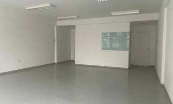 Imagem 2: Conjunto Comercial à venda no Itaim Bibi com 64m², 1 sala, 2 banheiros, 1 vaga, por R$ 640