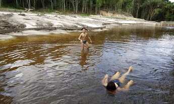 Imagem 3: Compre hoje, Chácaras 15x40 com igarapé, entrada 3 mil, 10 minutos da Torquato sem ramal