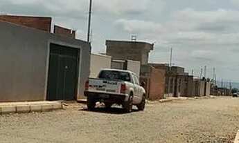 Imagem 2: Casa inacabada 3 quartos uma parte com laje