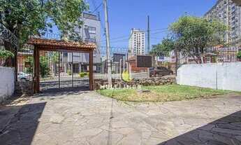 Imagem 3: EXCELENTE CASA Casa com 4 dormitórios