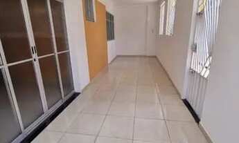 Imagem 3: Casa Documentada, Pronta para Financiar, com 3 Quartos no Porcelanato