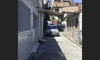 Imagem: Casa com primeiro andar