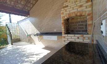 Imagem 2: Casa na praia com 3 Dormitórios