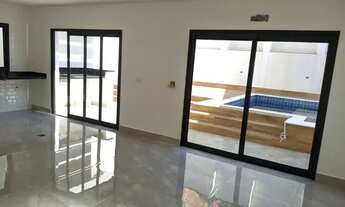 Imagem 7: Casa de condomínio para venda possui 206 metros quadrados com 3 quartos