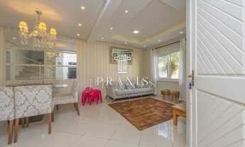 Imagem 2: Excelente sobrado semi mobiliado em condomínio no Uberaba, 2 vagas, suíte com hidro e clos