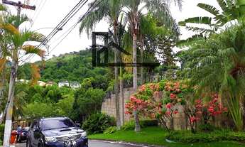 Imagem 4: Bosque dos Esquilos casa duplex 6 suítes piscina churrasqueira