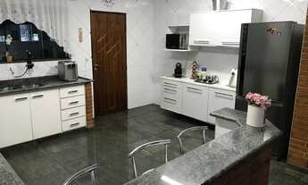 Imagem 7: Cód.: 13379 - Sobrado de 260m² com 03 suítes e planejados com área gourmet.04 vagas de gar