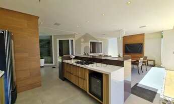 Imagem 3: Casa de condomínio para venda possui 220 metros quadrados com 4 quartos