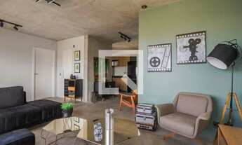 Imagem 3: Apartamento para Aluguel - Petrópolis, 1 Quarto, 70 m2