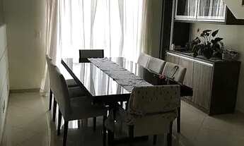 Imagem 2: Cód.: 7918 - Apartamento Duplex de 240m² com 03 dromitórios e 03 vagas de garagem - Centro