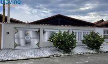 Imagem 2: Casa para venda com 154 metros quadrados com 3 quartos em Solemar - Praia Grande - SP