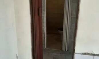 Imagem 2: Casa térrea, sala 01 quarto, cozinha, banheiro