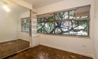 Imagem 6: Apartamento em rua tranquila e arborizada de Ipanema