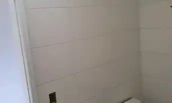 Imagem 7: Sobrado novo, com fino acabamento, 01 (uma) vaga de garagem, bem localizado, doc 100%, opo