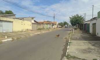 Imagem 4: Casa para venda tem 198 metros quadrados com 2 quartos