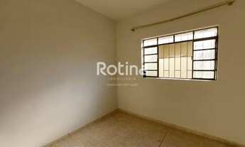 Imagem 5: Casa para alugar, 3 quartos, 1 suíte, 1 vaga, Santa Mônica - Uberlândia/MG - R$ 1.350,00