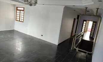 Imagem 7: Linda casa na Marambaia, rua da Upa, 4/4 sendo 3 suítes, 5 vagas de garagem