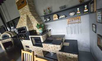 Imagem 3: CASA COM 4 QUARTOS, ÁREA GOURMET E SOBRADO