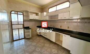 Imagem: Casa em Montes Claros, no bairro Santa Rita