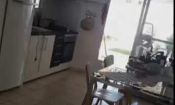 Imagem 2: Vede-se casa mobiliada em condomínio fechado