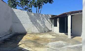 Imagem 4: Imóvel para aluguel e venda possui 390 metros quadrados em Siqueira - Fortaleza - CE